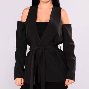 🖤 Off shoulder Tie up Jacket 🖤